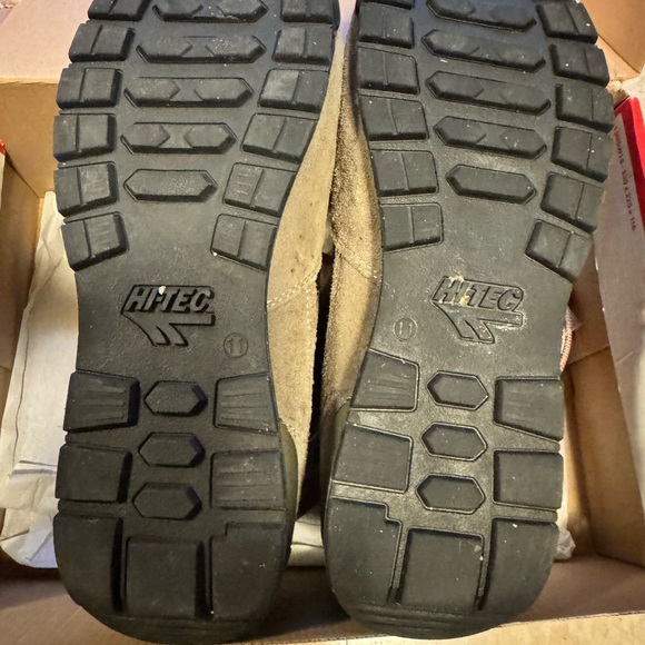 Hi-Tec Sierra Lite Hiking Boots - Picture 6 of 6